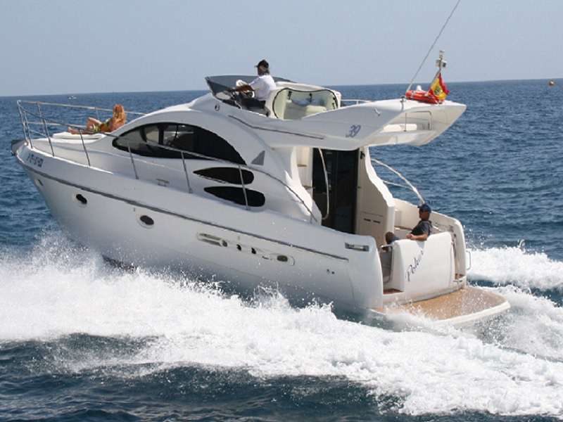excursion Poker Yacht Charter