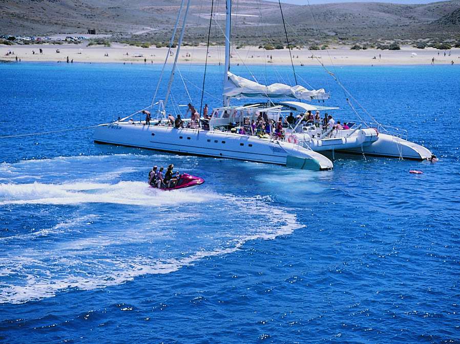 Catlanza Luxury Catamaran